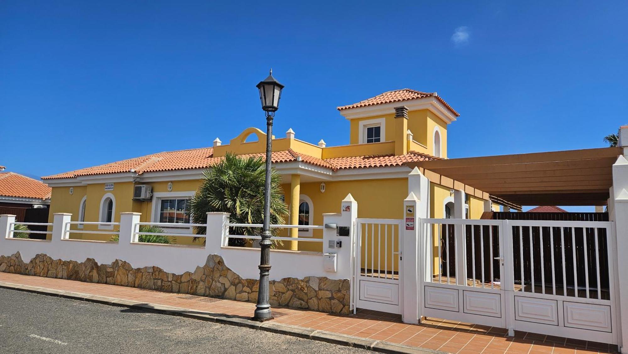 Villa Bonita On Golf In El Descanso ,Caleta Fuste-Fuerteventura Caleta De Fuste Bagian luar foto