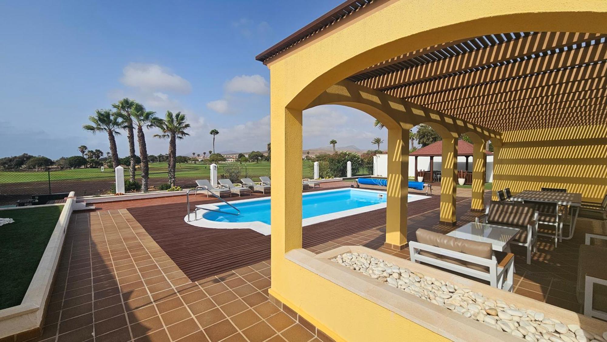 Villa Bonita On Golf In El Descanso ,Caleta Fuste-Fuerteventura Caleta De Fuste Bagian luar foto