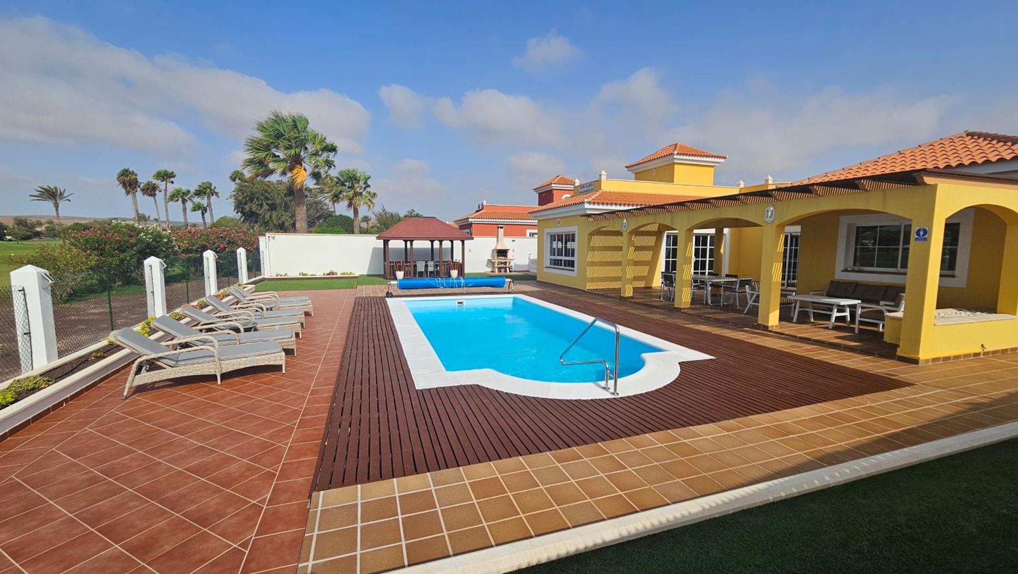 Villa Bonita On Golf In El Descanso ,Caleta Fuste-Fuerteventura Caleta De Fuste Bagian luar foto